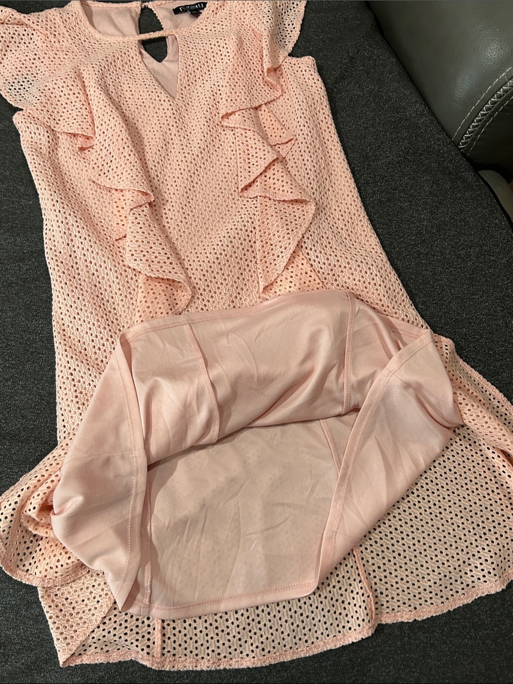 Roz & Ali Pink Ruffle Eyelet Womens Dress Sz S - Picture 4 of 6